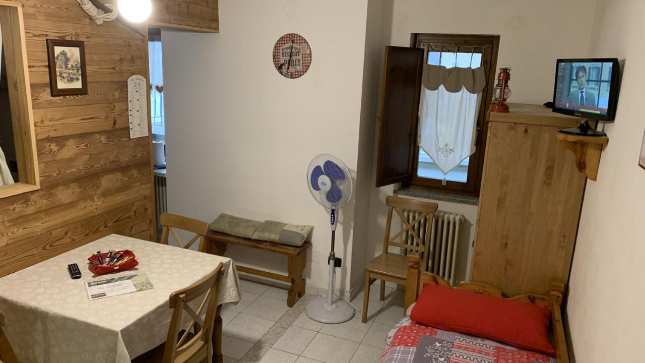 Le Joli Coin Du Passage Apartment Aosta Exterior photo