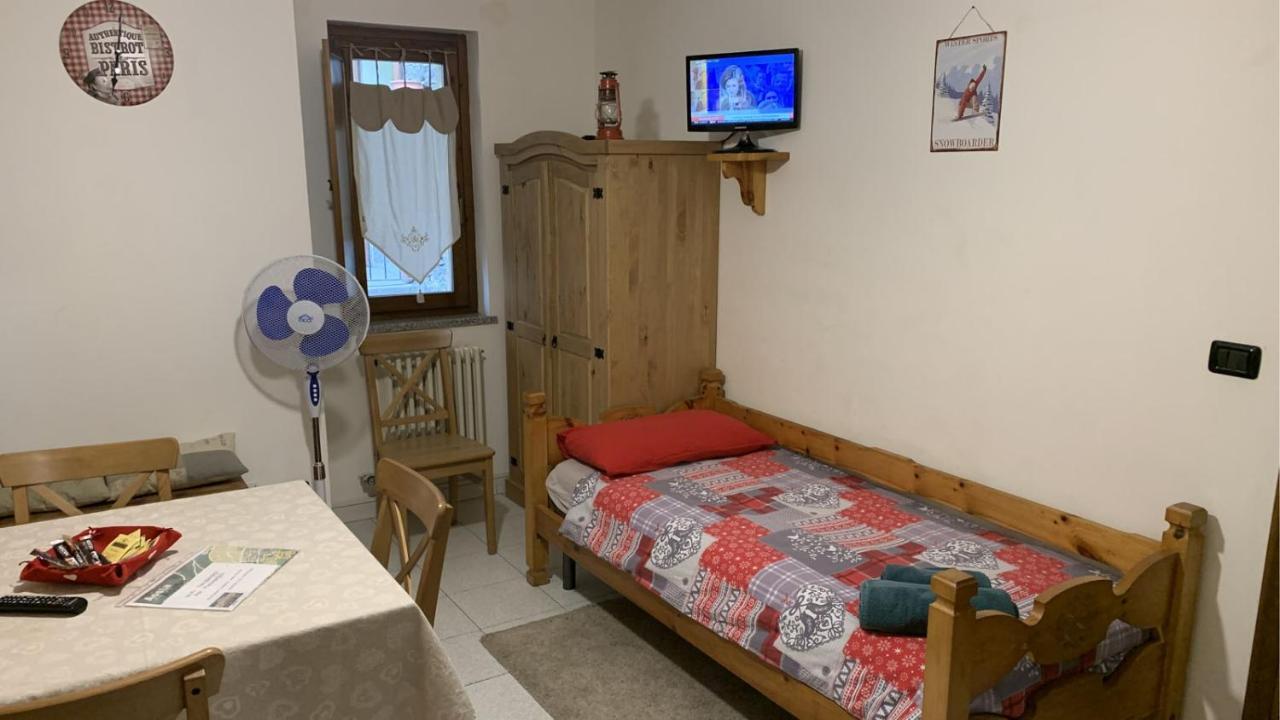 Le Joli Coin Du Passage Apartment Aosta Exterior photo